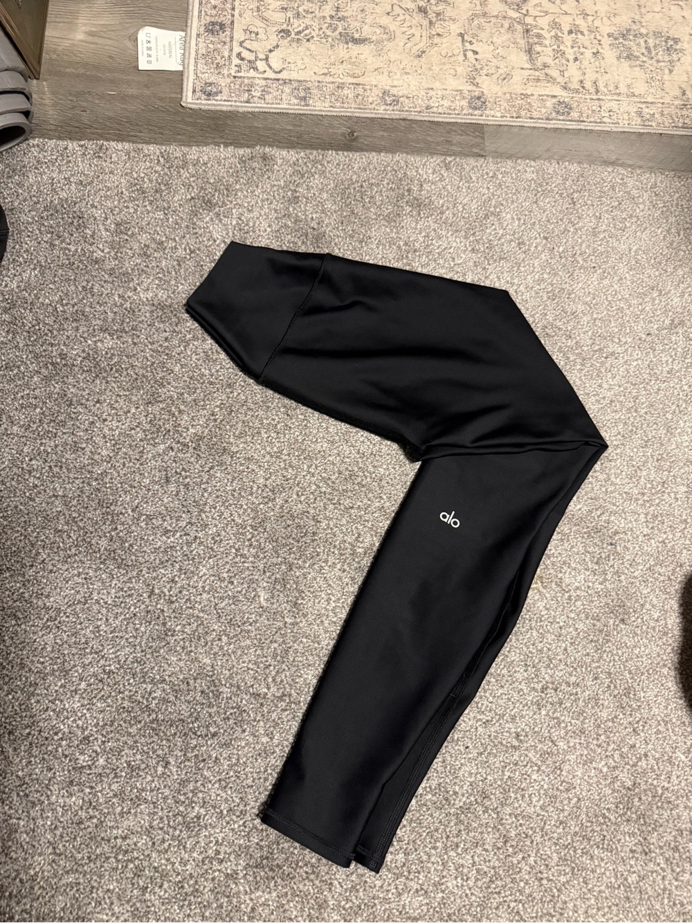 ALO Yoga Black High-Waist Leggings with Subtle Logo